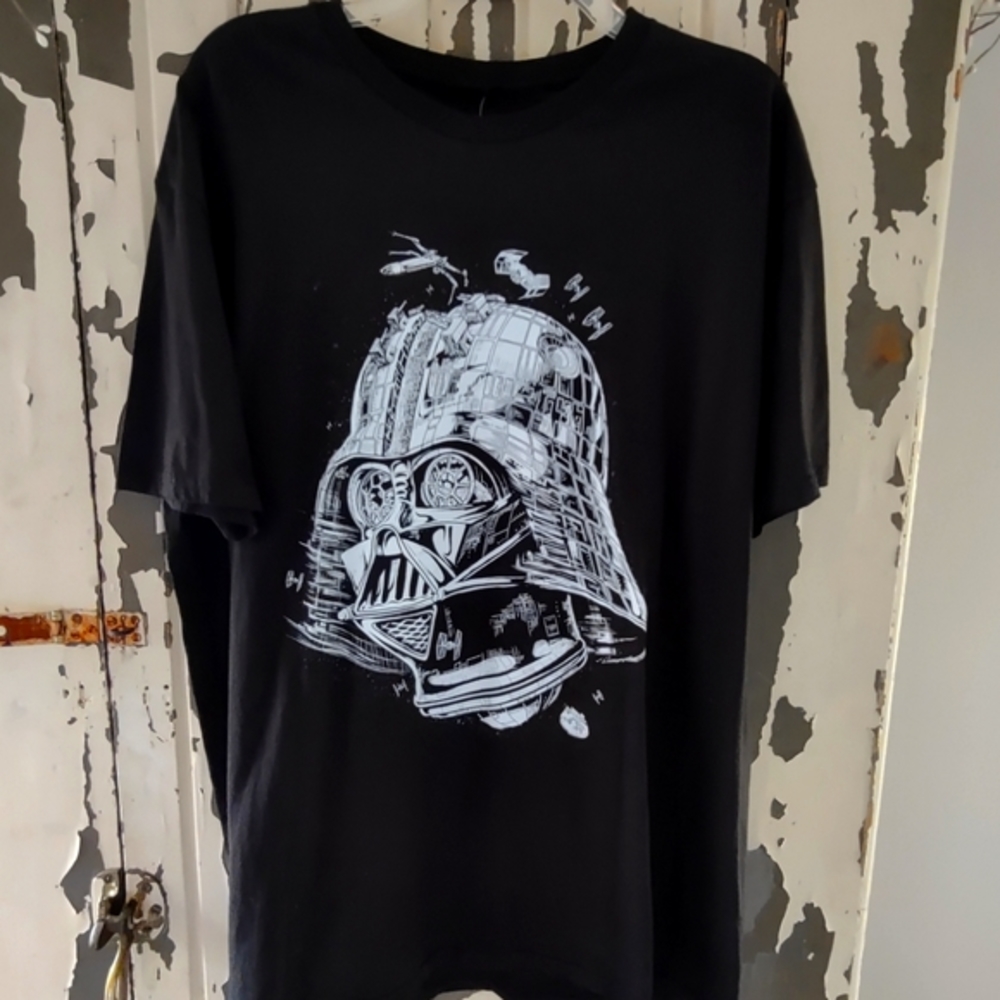 DARTH STAR, XL, NWT, no pricing